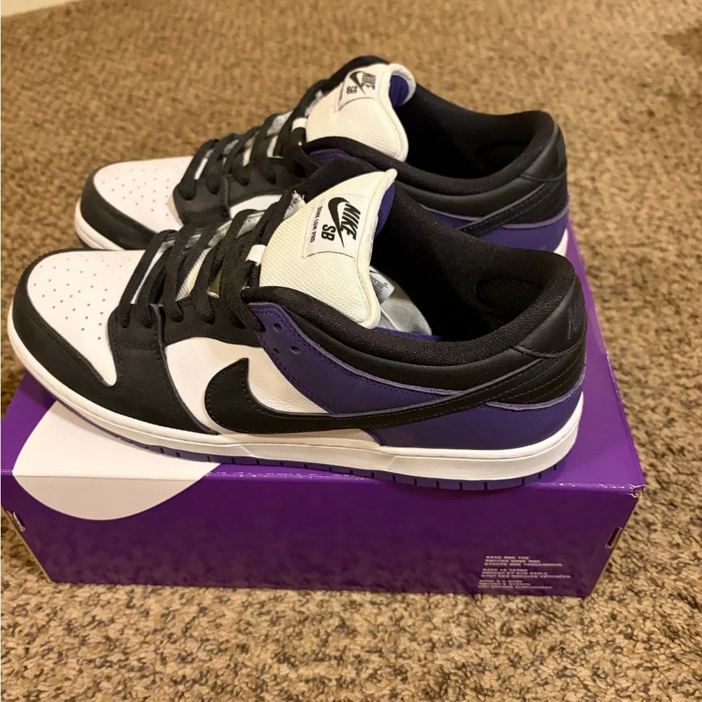 Size 12 Nike SB Dunk Low Court Purple - Picture 2 of 5